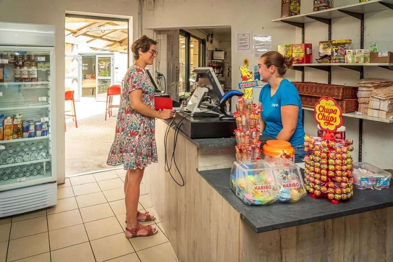 Camping 4 Etoiles - Parc Aquatique - Eei0Fi Сен-Жорж-д'Олерон Экстерьер фото
